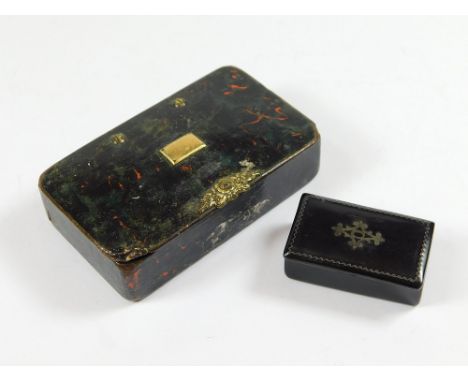 SNUFF BOXES. A 19th century small, lacquered papier mache & pewter inlaid snuff box. Also, one other 19th century snuff box w