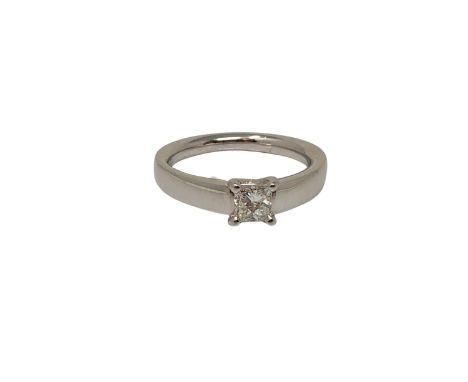 An 18ct white gold princess cut solitaire diamond ring, approximately 0.5 carat, size M