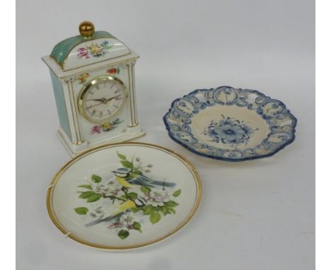 'PAST TIMES' CHINA MANTEL CLOCK WITH QUARTZ MOVEMENT TWO CERAMIC WALL PLAQUES