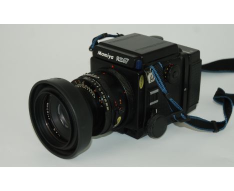 A MAMIYA RZ67 CAMERA with No.57910, f=180mm lens Condition Report: Available upon request