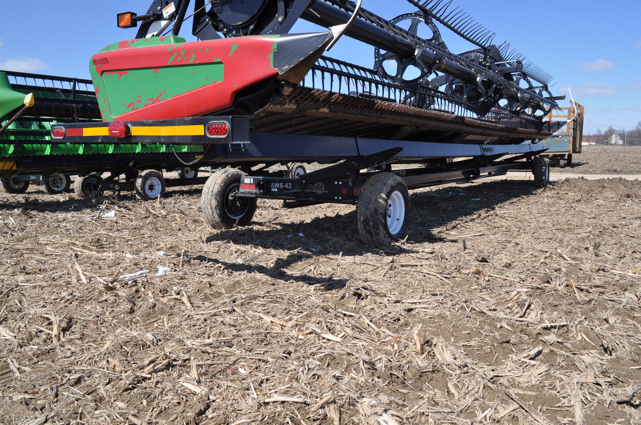 40' Unverferth Header Cart, 4 wheel steer