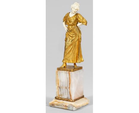 Ferdinand Preiss(1882 Erbach - 1943 Berlin)"Carmen". OriginaltitelBronze, vergoldet, Elfenbein, geschnitzt. Heller Oynxsockel