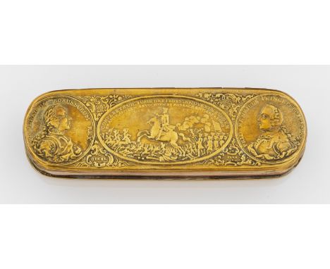 Iserlohner TabakdoseMessing, geprägter Reliefdekor. Auf dem scharnierten Deckel Darstellung des Sieges bei Roßbach und Merseb