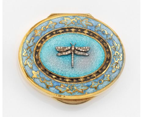 Kleine Emailledoseim Stil von Karl Fabergé. Silber, vergoldet und teilw. emailliert. Ovaler Korpus. Scharnierdeckel, untertei