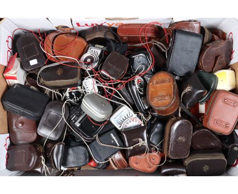 A Tray of Light Meters, manufacturers including Weston, Zeiss Ikon, Sekonic, Soligor and other examples, a quanity