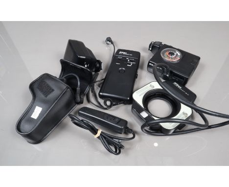 A Nikon SB-21 Macro Ring Flash, flash working on test, with Nikon AS-14 controller, with ML-2 and ML-3 transmiters and receiv