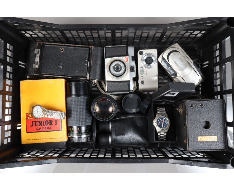 Various Photographic Items, including a Kodak Junior I, in maker's box, a Kodak 2A folding autographic, a Kodal Colorsnap, a 