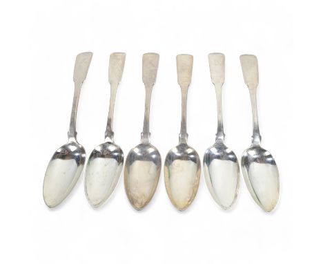 A set of six silver table spoons - Edinburgh 1827, fiddleback pattern and engraved with the initial R, 435g.