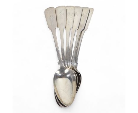 A set of six silver table spoons - Edinburgh 1830, fiddleback pattern and engraved with the initial R, 425g.