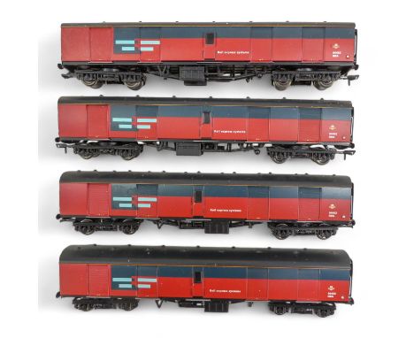 Bachmann 'OO' Gauge Rail Express Systems Brake x4. Box containing four Rail Express Systems brake number 94462 in good condit