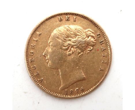 VICTORIA&nbsp;½ Sovereign 1876&nbsp; Obverse young uncrowned portrait of Queen Victoria left, legend around, date below&nbsp;