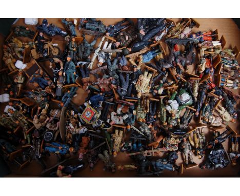 Del Prado and other white metal and plastic Military figure group, figure mainly from between WW1-WW2, some examples with dam