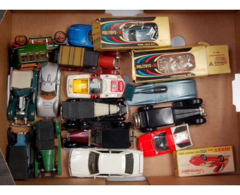 Corgi, Dinky, Rio, Western Models, Politoys and other mixed diecast and white metal vehicle group, 15 examples, 3 boxed to in