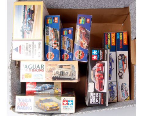 10 mixed scale and mixed subject plastic car kits, all appear as issued, mixed manufacturers to include Hornby, Tamiya, Airfi