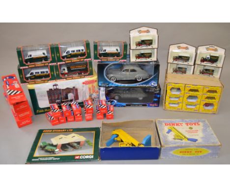 Good quantity of assorted boxed diecast including Corgi, Solido 1:18, Classix Transport Treasures and Dinky No. 564 (boxed).