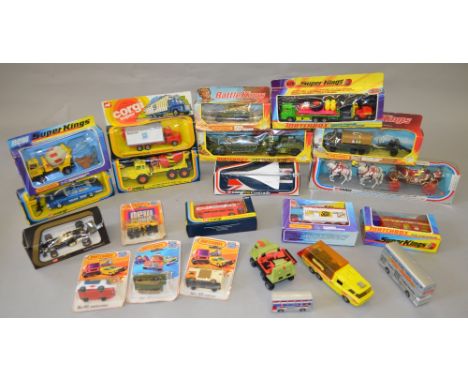 18x Corgi & Matchbox dieast models boxed, together with four unboxed. (22)