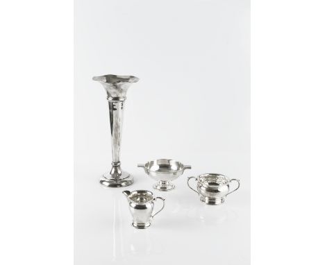 A SILVER TWIN HANDLED SUCRIER, and matching milk jug, by James Woods &amp; Sons, Birmingham 1926, 5.5 oz, in fitted case; tog