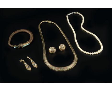 A COLLECTION OF JEWELLERY, comprising a Victorian serpent bangle/bracelet, with plaited hairwork body, the clasp modelled as 