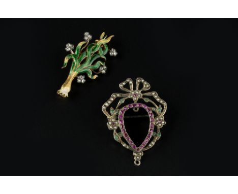 AN ENAMEL AND DIAMOND SET PANEL BROOCH, modelled as a leek, heightened with green and white enamel and rose-cut diamond clust