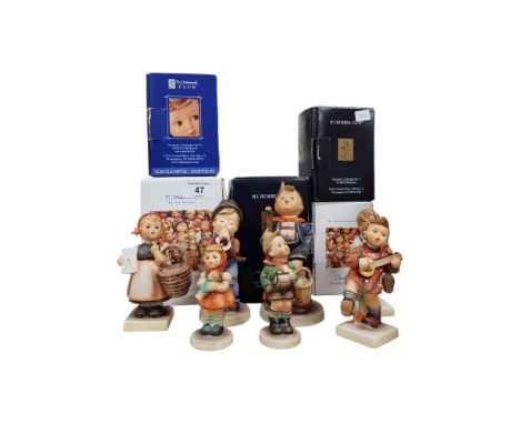 COLLECTION OF VINTAGE GOEBEL/HUMMEL FIGURES (SOME BOXED) 