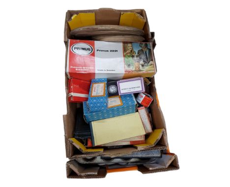 2 LARGE BOXES OF VINTAGE KITCHENWARE