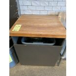 Unité rebus dessus bois 24 x 28 "