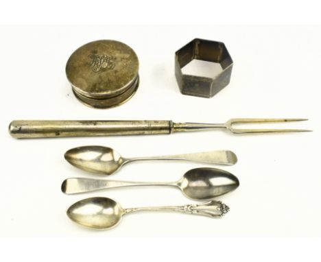 A collection of six pieces of hallmarked silver pieces. The lot to include a hallmarked silver trinket or pill box. Hallmarke