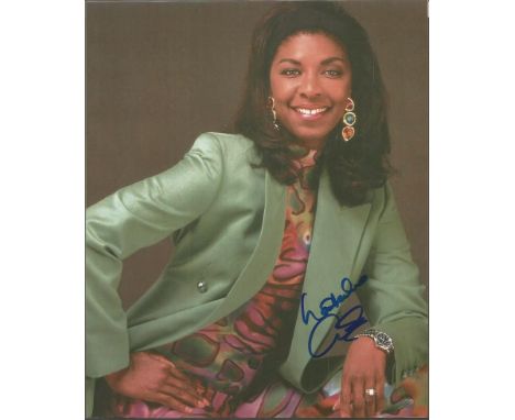 Natalie Cole signed 10x8 colour photo. American singer, voice actress, songwriter, and actress. The daughter of Nat King Cole