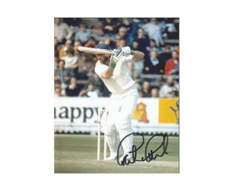 Graham Gooch England Cricket Signed Authentic 8x10 Photo. Good condition. All signed items come with our certificate of authe