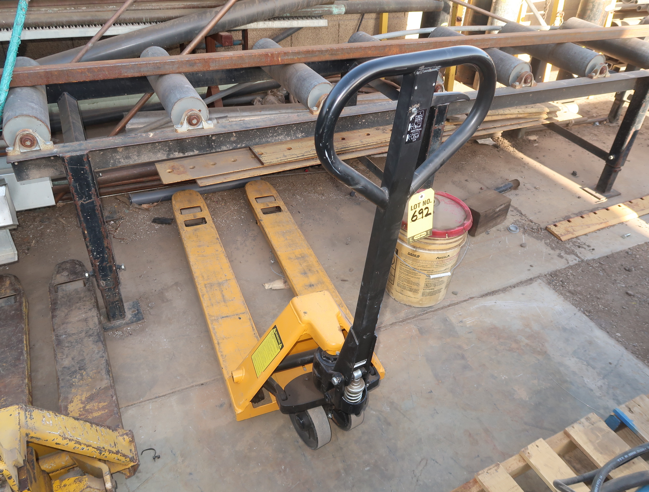 ULINE PALLET JACK, 5500