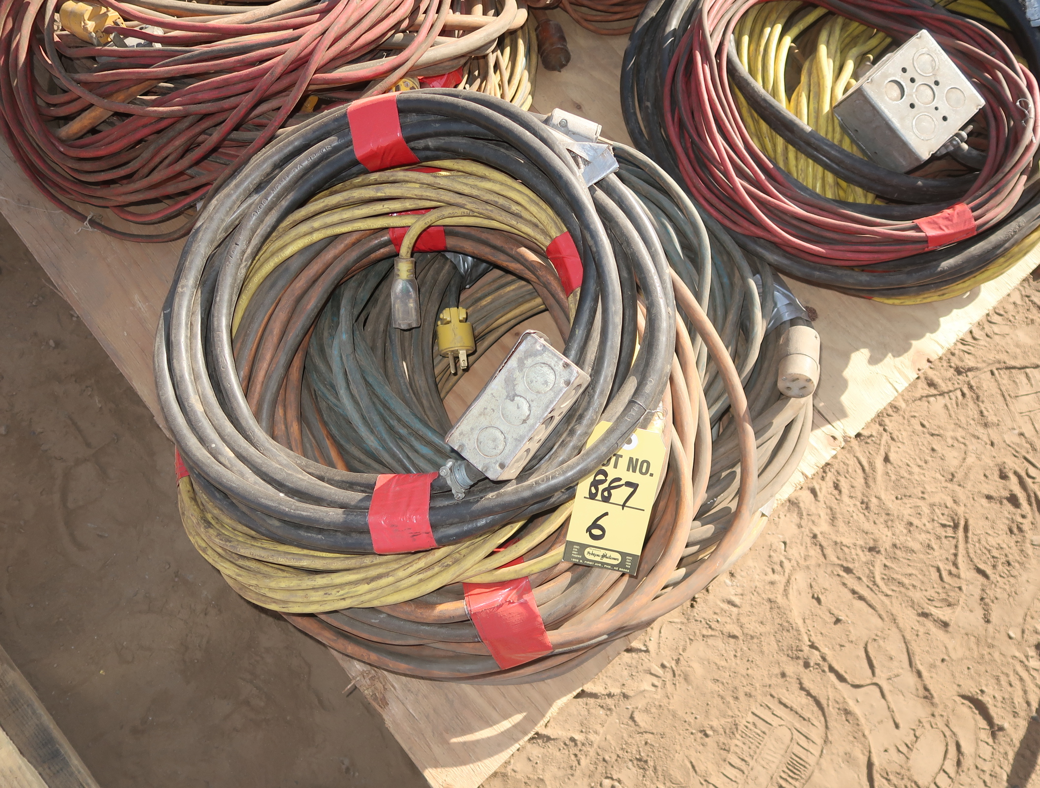 220V, 110V VARIOUS LENGTHS EXTENSION CORDS