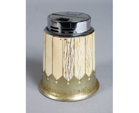 AN ANTHONY REDMILE, 73 PIMLICO ROAD, LONDON, ART DECO DESIGN BONE MOUNTED CIGARETTE LIGHTER