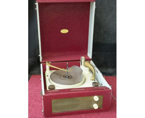 Fidelity radio portable record player. (Turns on & Turntable turns)