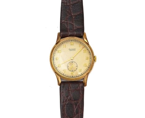 A ROTARY MAXIMUS 9CT GOLD WRISTWATCHSilvered dial with gilt applied Arabic numerals and subsidiary dial, the 9ct gold case wi