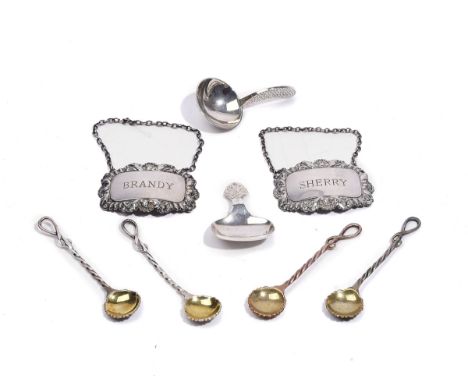 A SET OF FOUR VICTORIAN SILVER SALT SPOONS AND FOUR FURTHER ITEMS (8)The four salt spoons having gilt shell form bowls and tw