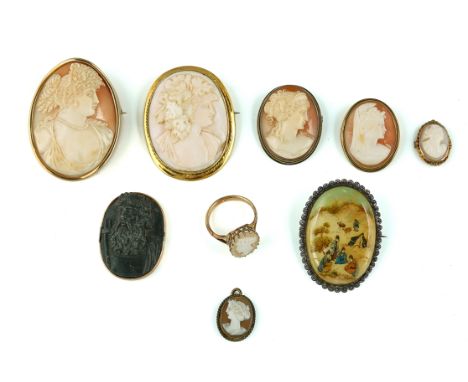 A GOLD MOUNTED OVAL SHELL CAMEO BROOCH AND EIGHT FURTHER ITEMS (9)The cameo carved as the portrait of a classical lady, detai