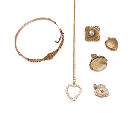 A GOLD OVAL HINGED BANGLE AND SIX FURTHER ITEMS (7)The gold oval hinged bangle with applied bead and wirework decoration, cir