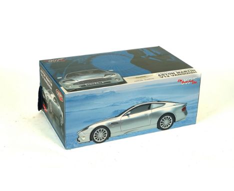 A KYOSHO 1:12 SCALE DIE-CAST 007 DIE ANOTHER DAY ASTON MARTIN V12 VANQUISH MODEL CARBoxedCondition report;Tear to box otherwi