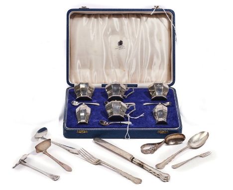 A SILVER SIX PIECE CONDIMENT SET AND FURTHER MOSTLY SILVER ITEMS (18)The condiment set comprising; two mustard pots, two salt