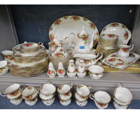 A Royal Albert Old Country Roses dinner and tea service 