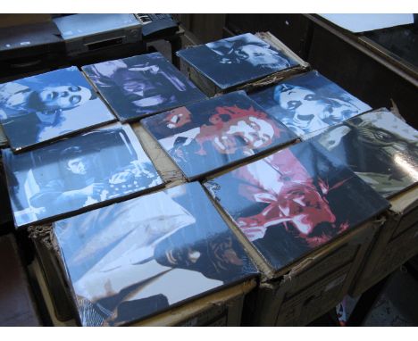 A large quantity of various pop-art posters ( 10 boxes ) 