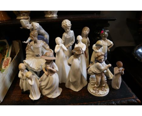Collection of assorted Ceramics to include Aynsley, Royal Doulton, Nao etc (13)