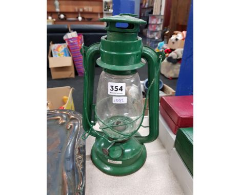 GREEN TILLY LAMP