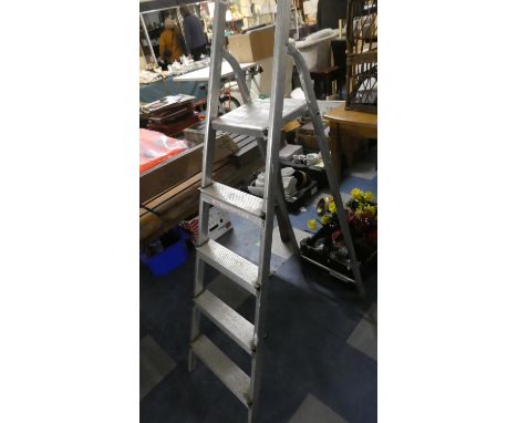 An Aluminium Four Step Step Ladder 