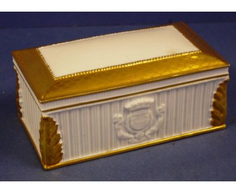 Portuguese porcelain lidded trinket box with gilt decoration, 17cm X10cm approx