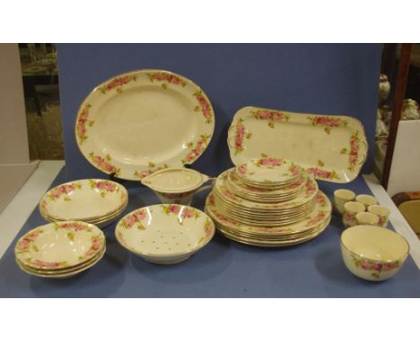 Part Royal Doulton Roses and Wattle dinner service to include 5 dinner plates, 7 entree plates, 4 side plates, 3 dessert bowl