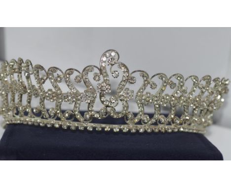 Vintage diamonte tiara