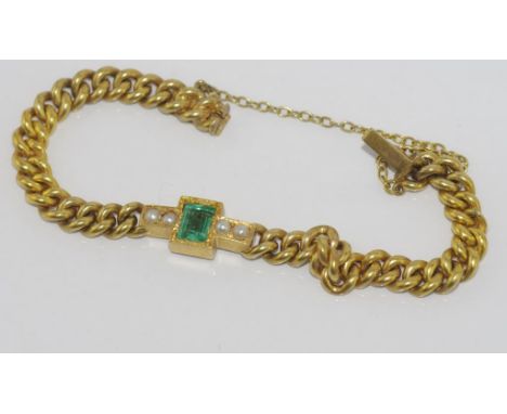 18ct yellow gold, emerald and pearl bracelet weight: approx 9.8 grams, size: approx 15.5cm length (tested as 18ct)