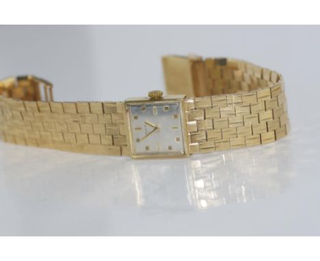 Vintage Record 9ct gold watch case & band manual wind, total weight: approx 41 grams