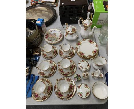 A ROYAL ALBERT OLD COUNTRY ROSES FULL TEA SET COMPRISING OF TEA POT, COFFEE POT, SIX TEA CUPS, SAUCERS AND SIDE PLATES ETC 